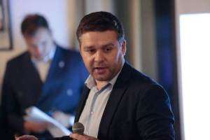 Ciprian Ciucu îşi retrage candidatura pentru funcţia de prim-vicepreşedinte PNL